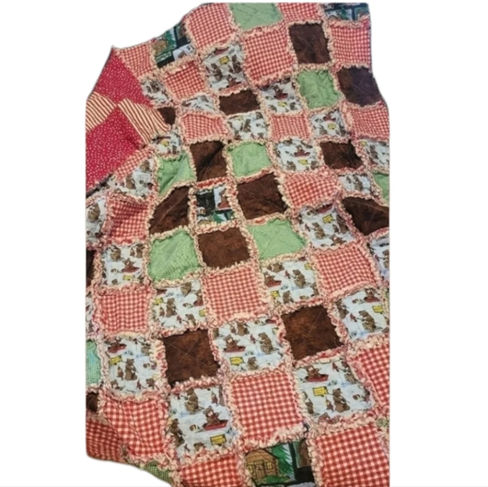 Handmade rag throw quilt fishing bears New